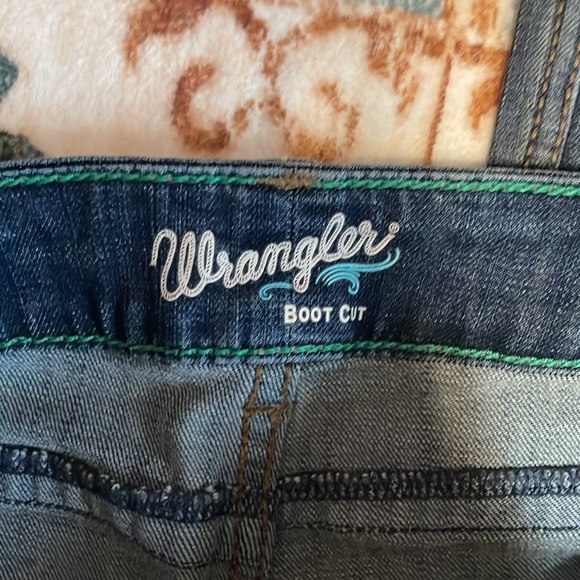 Wrangler boot cut women’s jeans turquoise stitching 7x36 long!🦋 - Picture 2 of 5